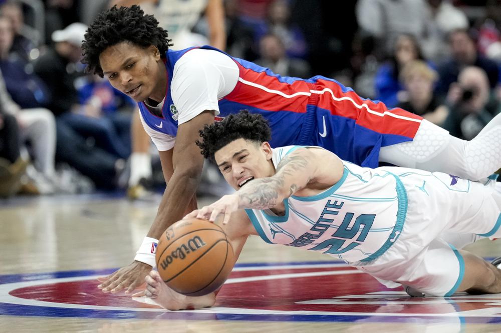 他在边路的 他在边路的